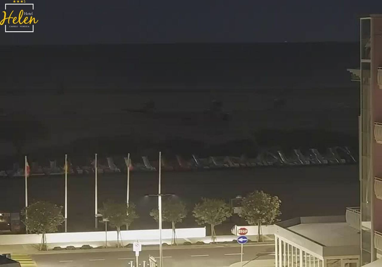 Hotel Helen a Caorle in diretta: Levante Strand, spiaggia di levante