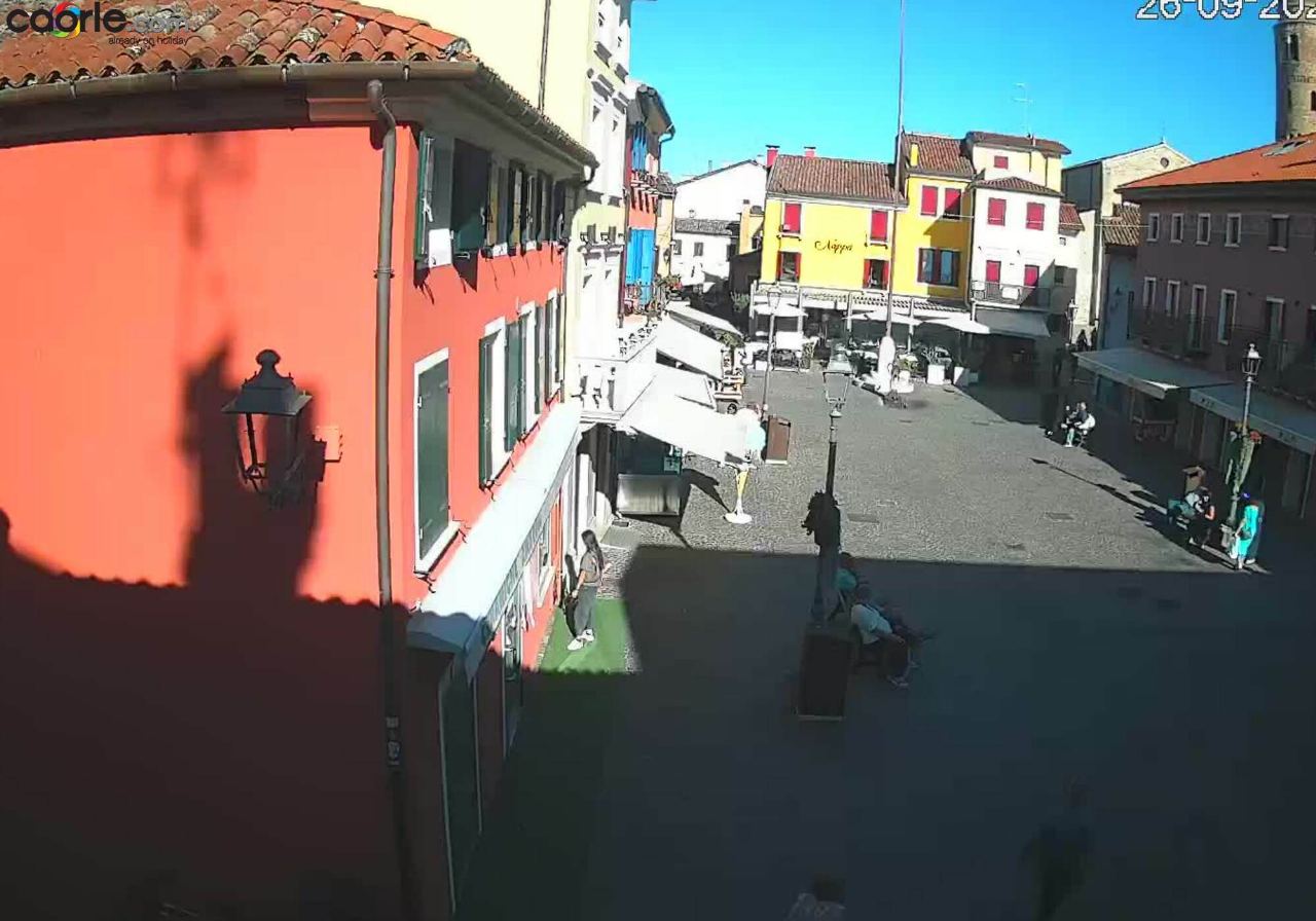 Webcam Caorle Pio X square a Caorle in diretta: Historic Centre, centro storico