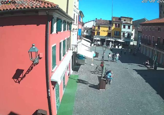 Webcam Caorle Piazza Pio X a Caorle in diretta: Centro storico, centro storico